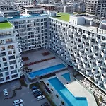Topaz In Infinity Pool & Apartamento *