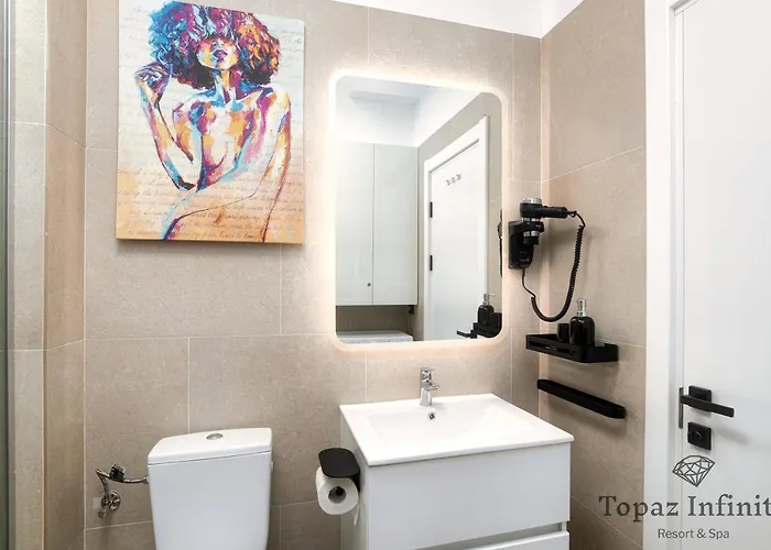 Topaz - Infinity Pool & アパート *