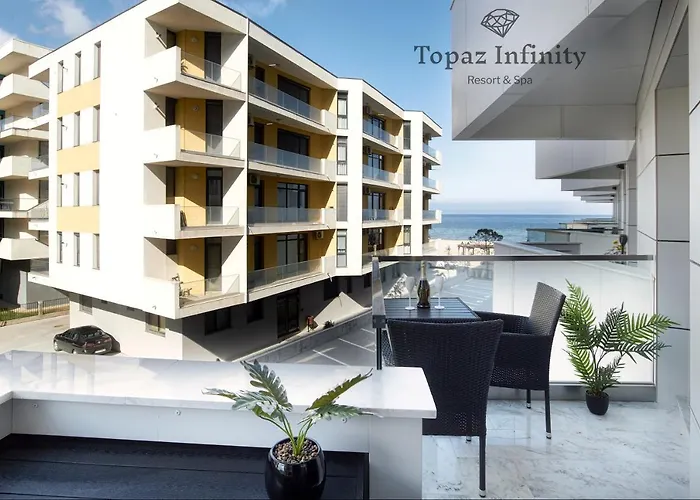 Topaz - Infinity Pool & アパート ナボダリ