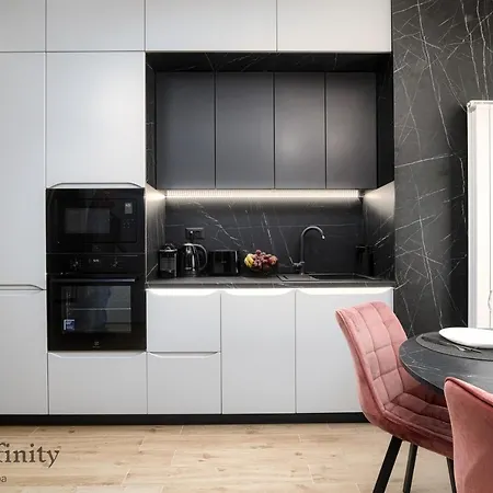 Appartamento Topaz - Jacuzzi&sauna Infinity Năvodari