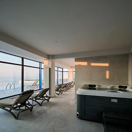 Apartment Topaz In Infinity Pool & Navodari