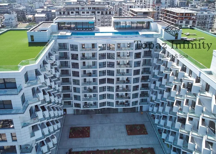 Topaz - Infinity Pool & Apartament Năvodari